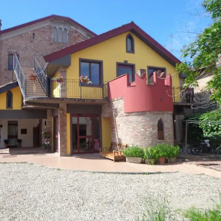Le Tre Corone Hostel
