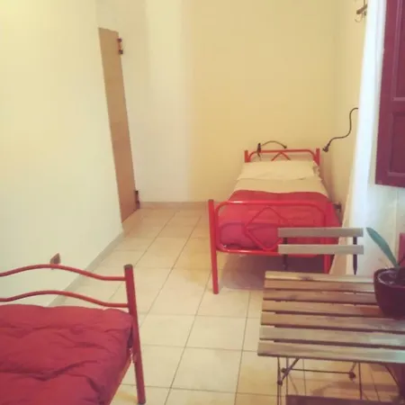 Le Tre Corone Hostel *
