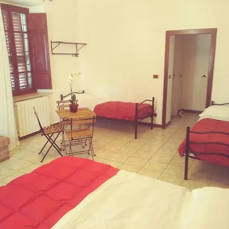 Le Tre Corone Hostel