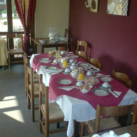 Le Tre Corone Hostel Calendasco